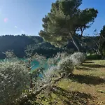 The Stone Pine House - Paraggi