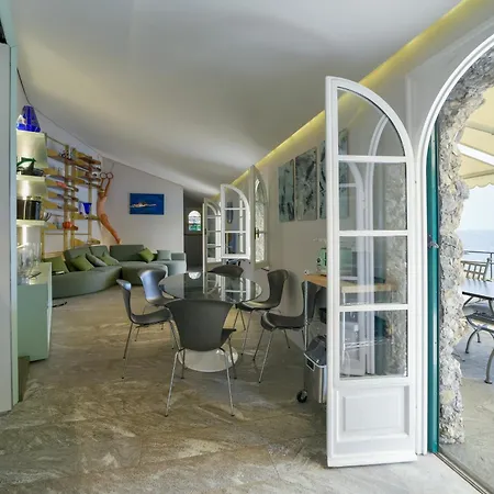 The Stone Pine House - Paraggi *