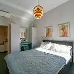 The Stone Pine House - Paraggi 公寓
